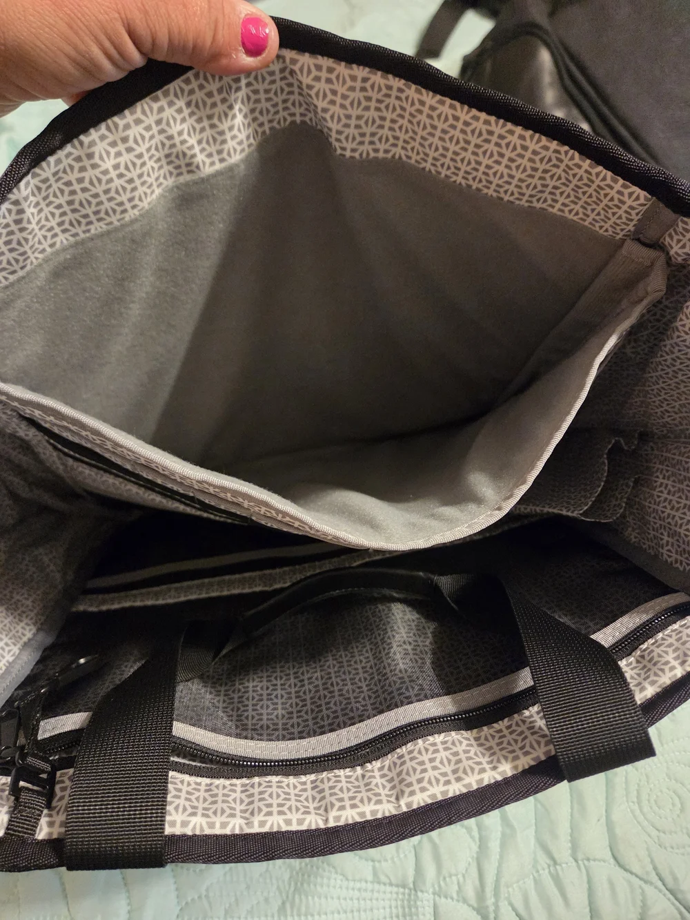 Knack Expandable Laptop Tote